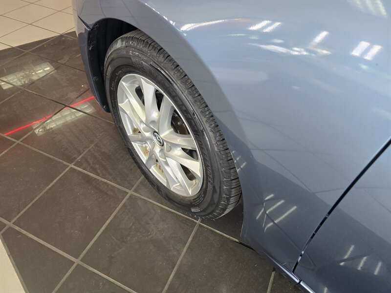 Used 2014 MAZDA MAZDA3 i Touring FWD image 28