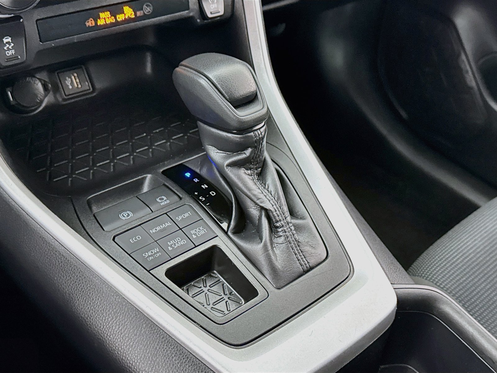 Certified 2025 Toyota RAV4 LE AWD/4WD image 15