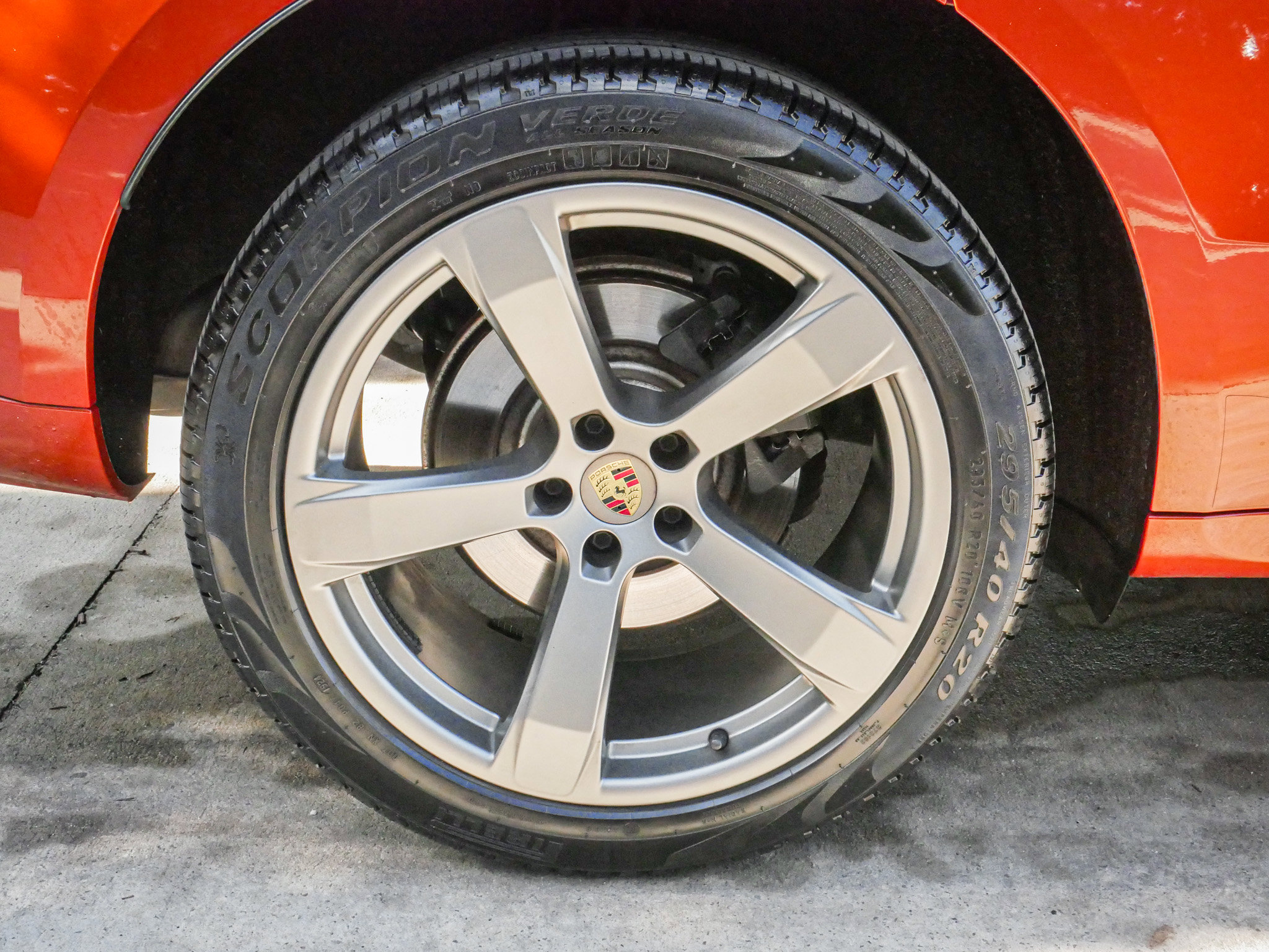 Used 2025 Porsche Macan AWD/4WD image 13