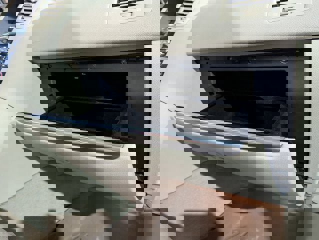 Used 2017 INFINITI QX70 AWD w/ Premium Package image 24