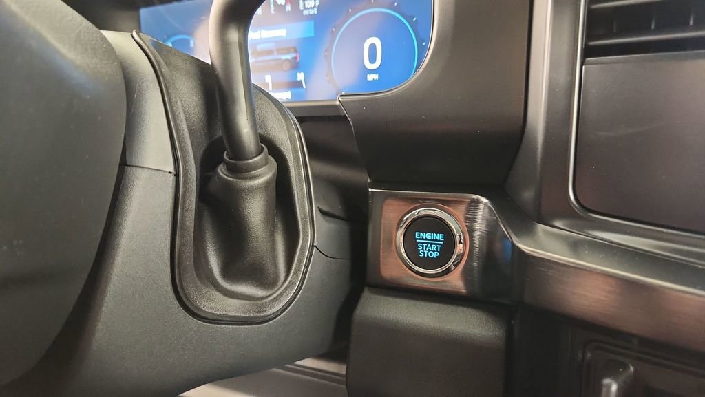 New 2026 Ford F350 Lariat w/ Chrome Package image 24