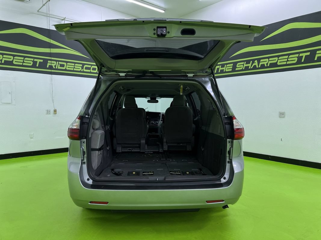 Used 2018 Toyota Sienna LE FWD image 9