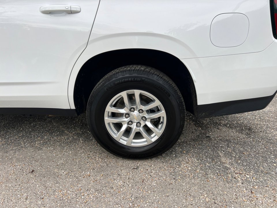 Used 2023 Chevrolet Tahoe LS AWD/4WD image 22