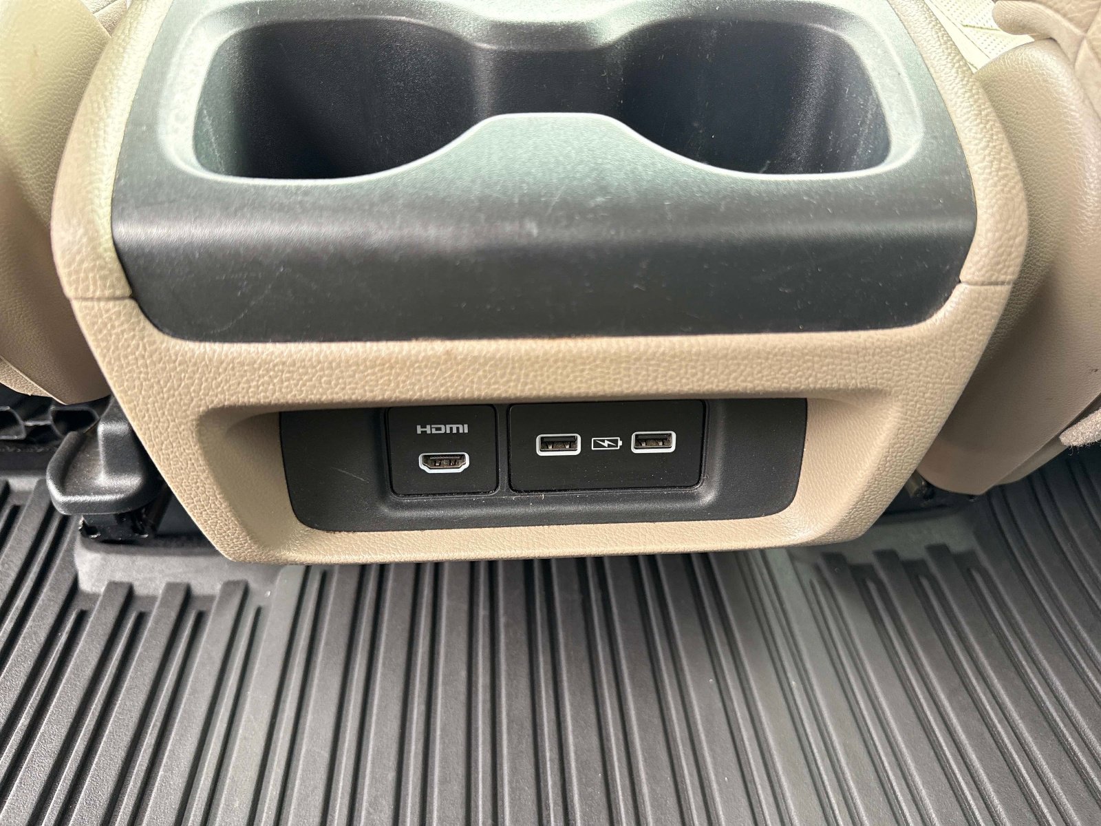 Used 2022 Honda Odyssey Elite image 15