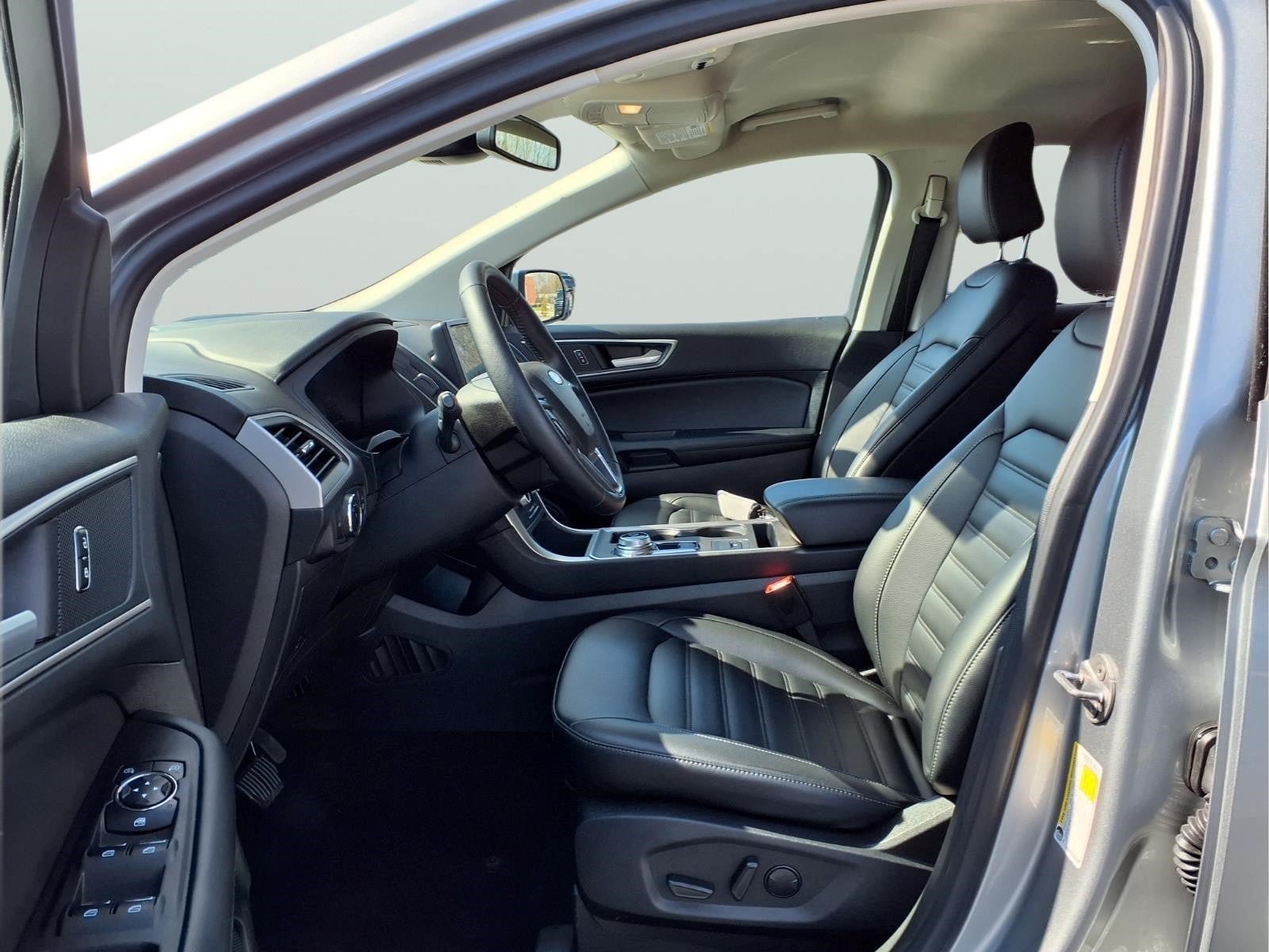 Used 2023 Ford Edge SEL w/ Convenience Package AWD/4WD image 16