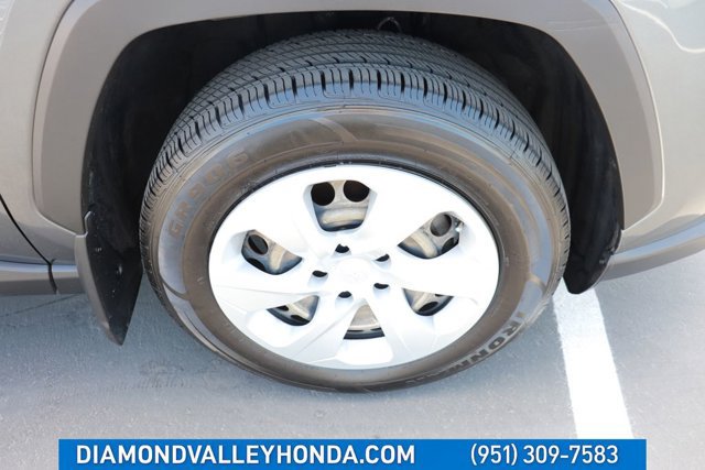 Used 2020 Toyota RAV4 LE w/ Carpet Mat Package FWD image 28