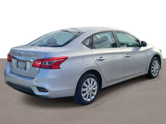 Used 2018 Nissan Sentra S FWD image 4