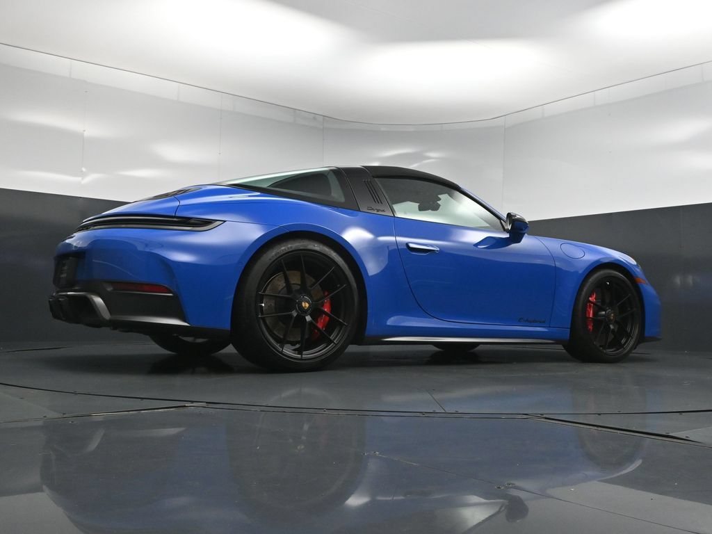 Used 2025 Porsche 911 Targa 4 GTS w/ Premium Package AWD/4WD image 28