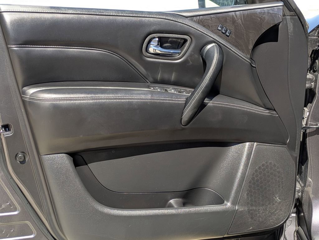Used 2024 INFINITI QX80 Luxe image 11