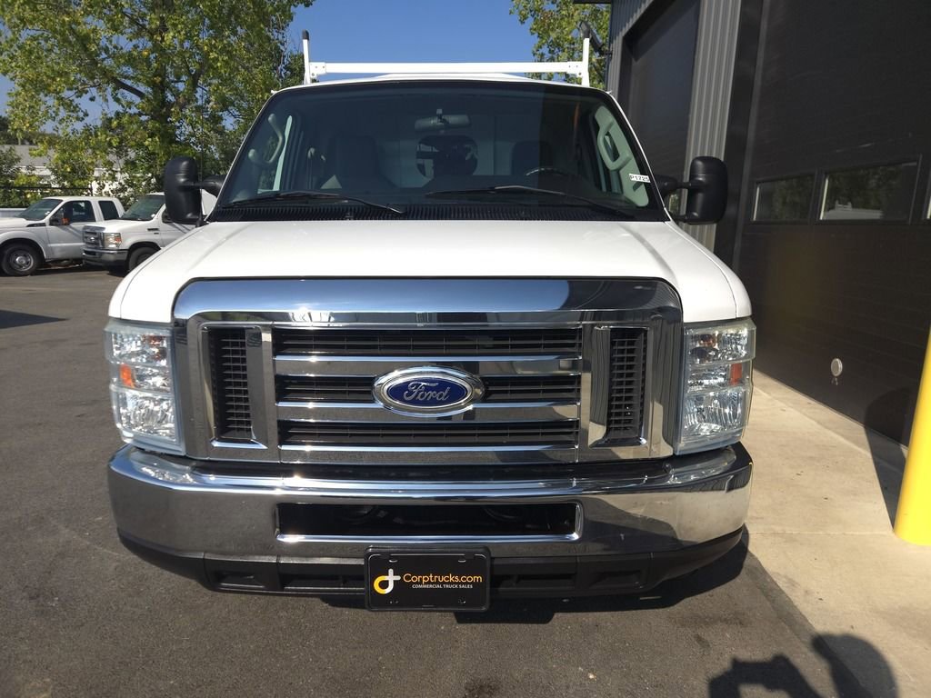 Used 2016 Ford E-350 and Econoline 350 Super Duty w/ Power Windows & Locks Group image 9