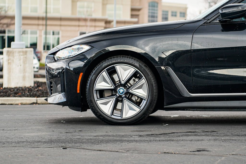 Used 2023 BMW i4 eDrive35 w/ Premium Package image 8