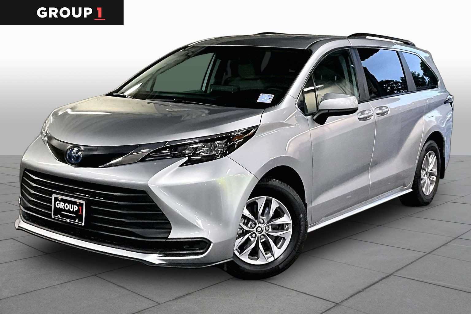 Used 2024 Toyota Sienna LE