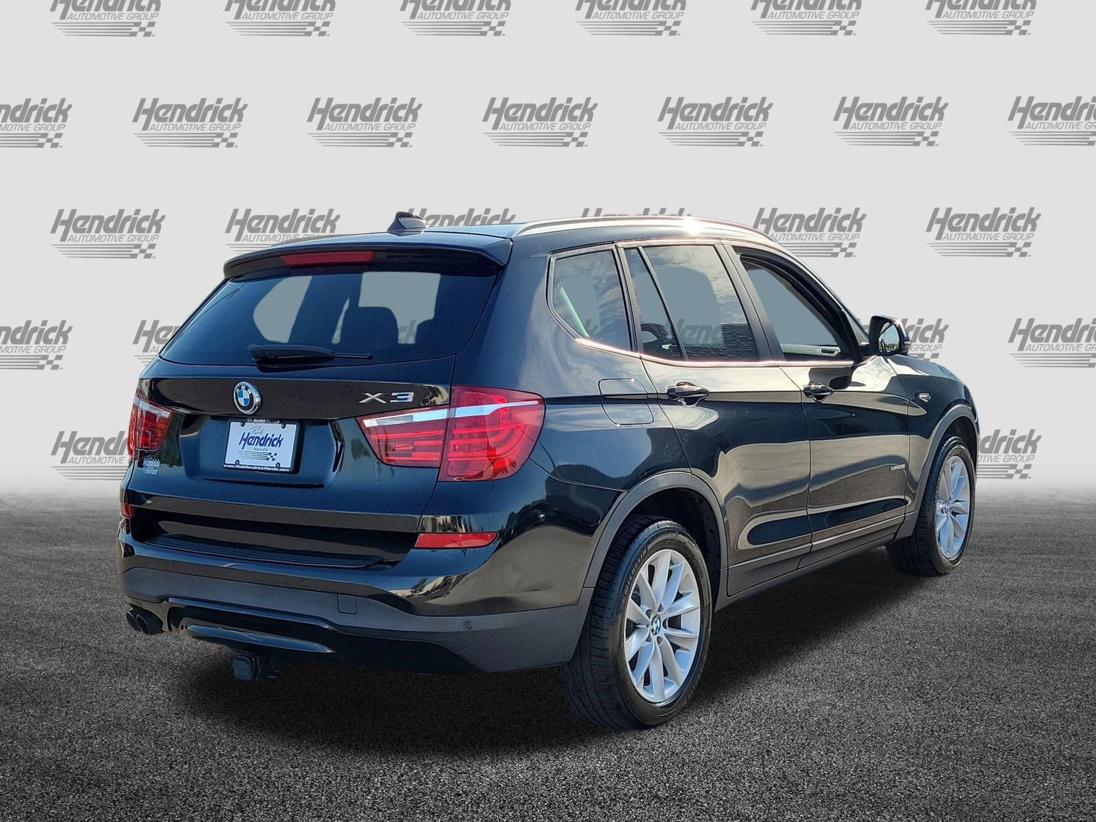 Used 2017 BMW X3 sDrive28i RWD image 7