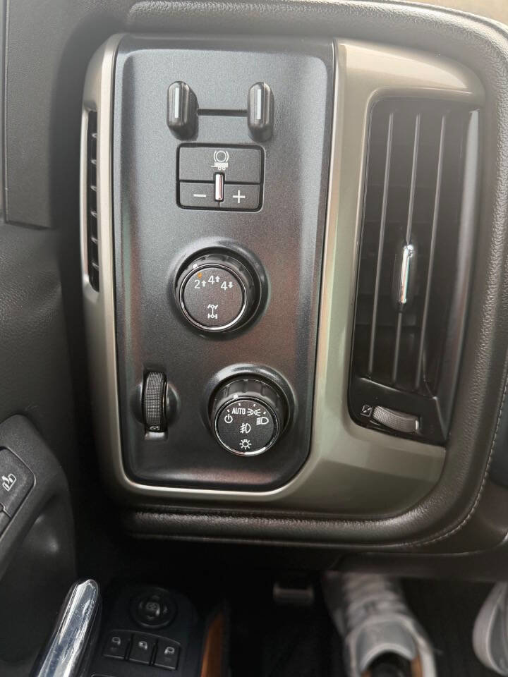 Used 2018 Chevrolet Silverado 3500 High Country w/ Duramax Plus Package image 20