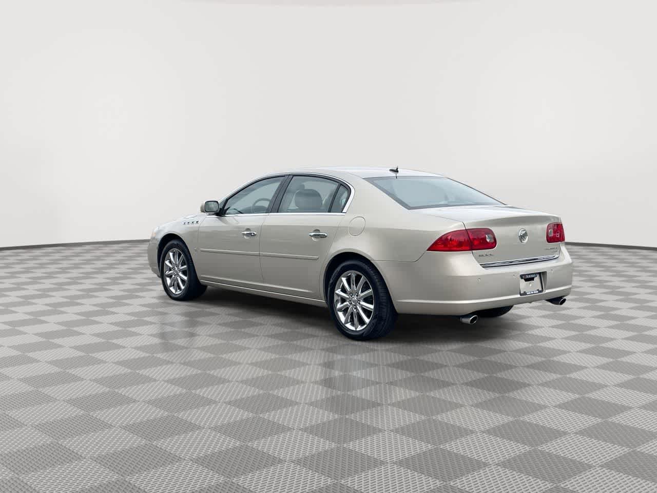Used 2007 Buick Lucerne CXS w/ Driver Confidence Package FWD image 6