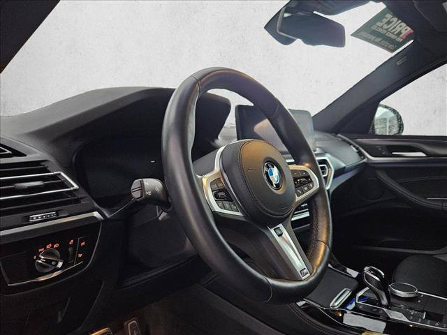 Used 2022 BMW X4 xDrive30i w/ M Sport Package 2 AWD/4WD image 9