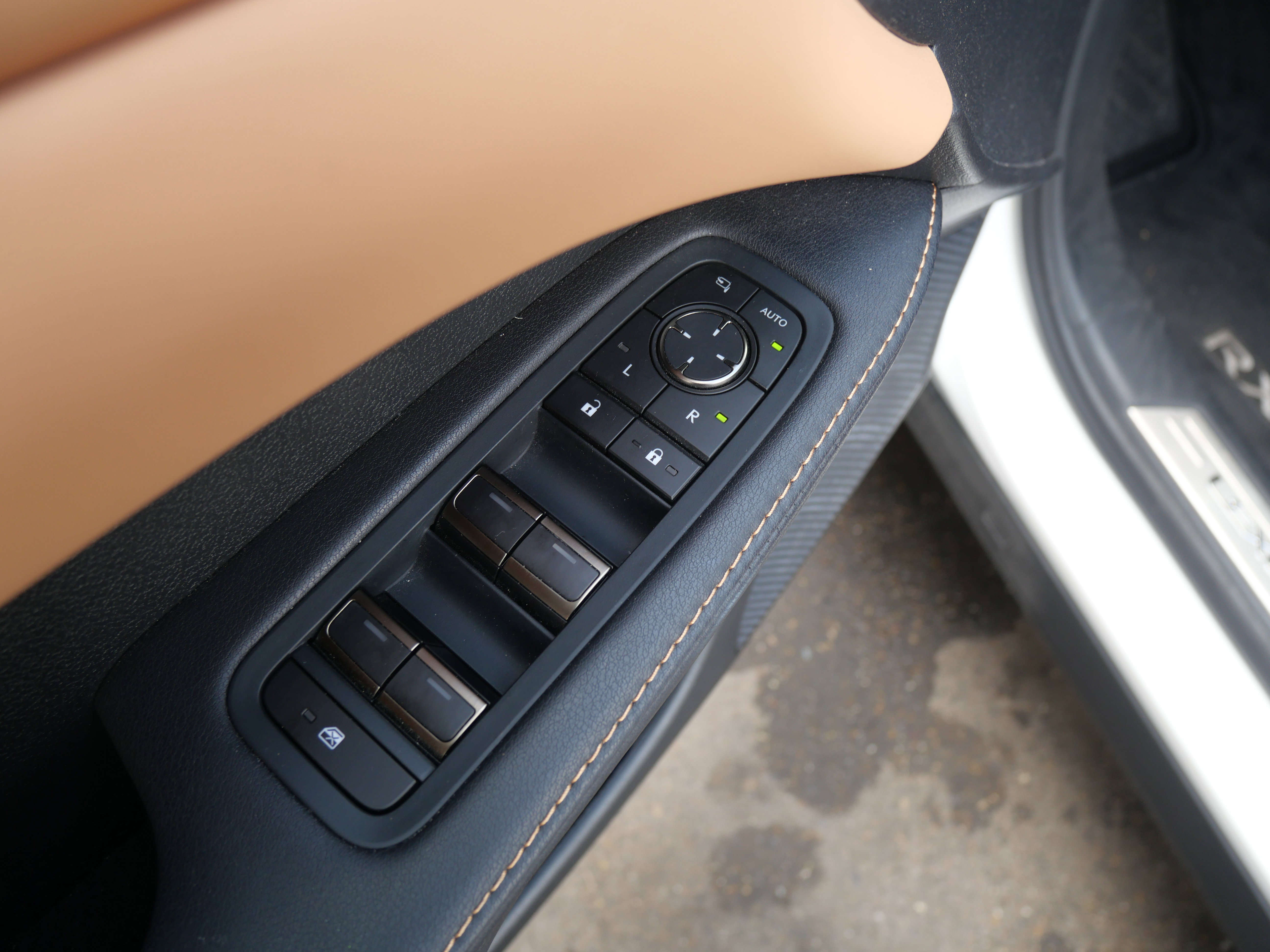 Certified 2024 Lexus RX 350 Premium image 7