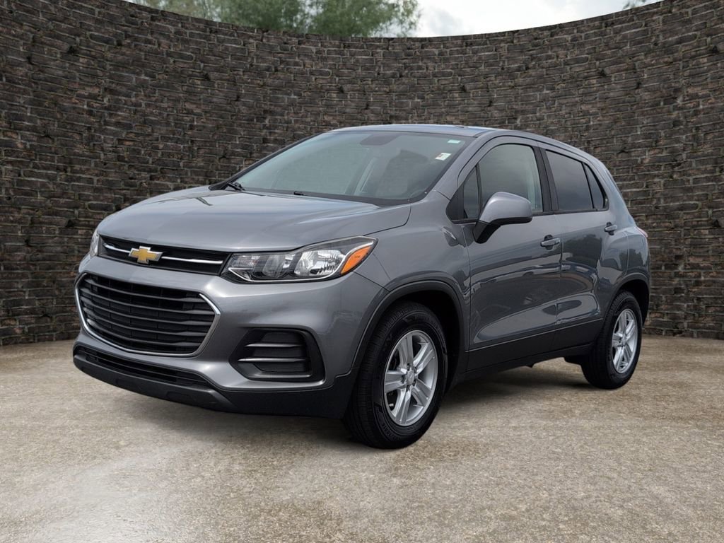 Used 2020 Chevrolet Trax LS w/ Tint and Cruise Package FWD image 6