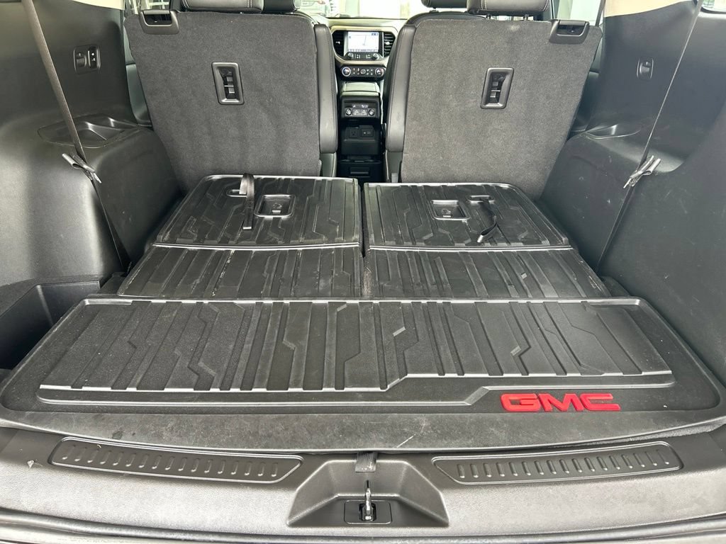 Certified 2023 GMC Acadia Denali w/ Denali Technology Package FWD image 13