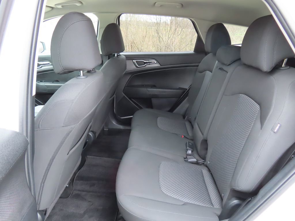 Certified 2025 Kia Sportage LX image 24