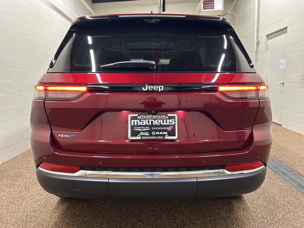 Used 2022 Jeep Grand Cherokee Limited 4xe w/ Luxury Tech Group II image 3