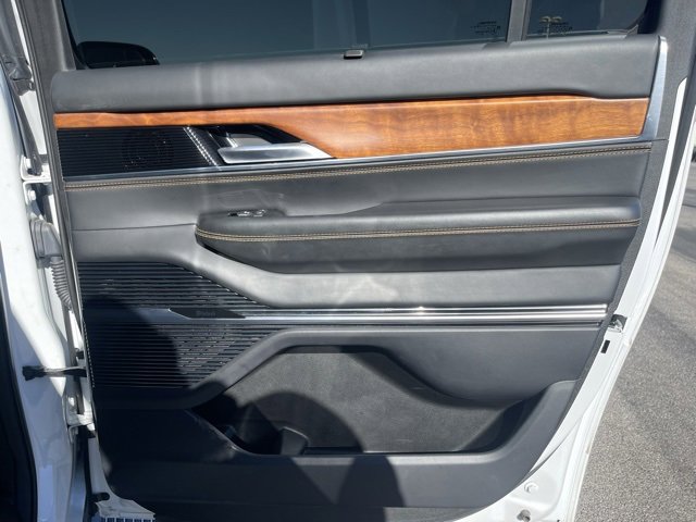 Used 2023 Jeep Grand Wagoneer L Series III w/ Rear Seat Video Group 1 image 14