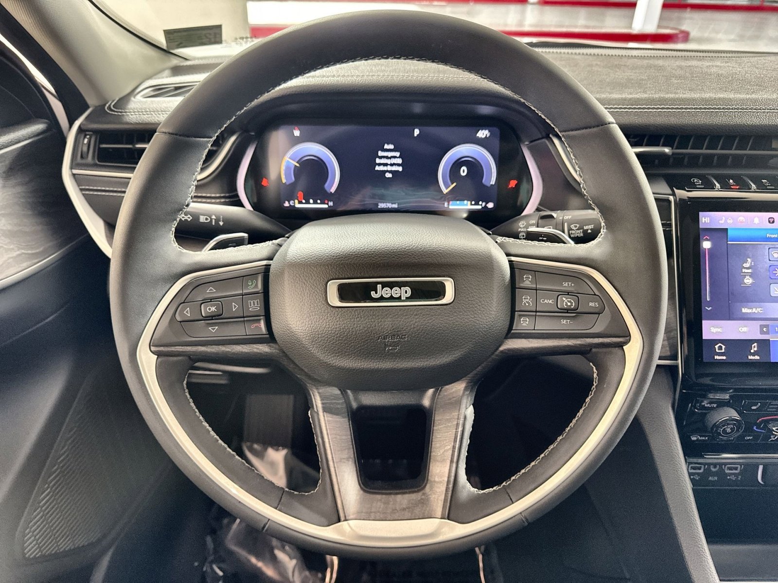 Used 2023 Jeep Grand Cherokee L Limited image 16