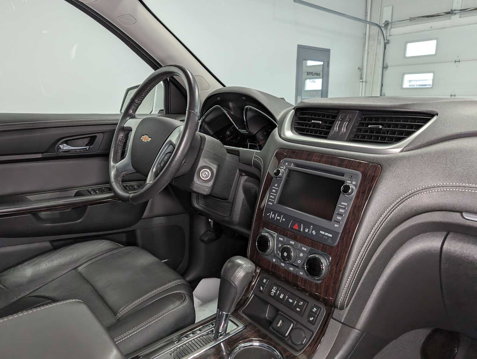 Used 2017 Chevrolet Traverse Premier AWD/4WD image 45