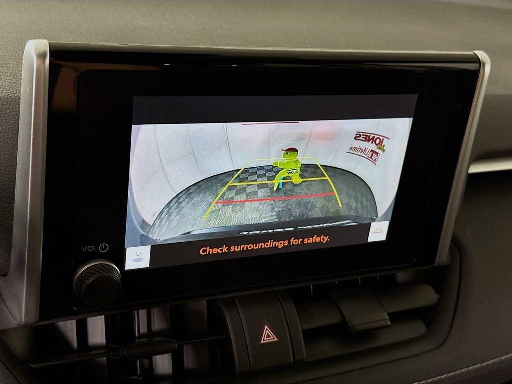 Used 2023 Toyota RAV4 XLE AWD/4WD image 7