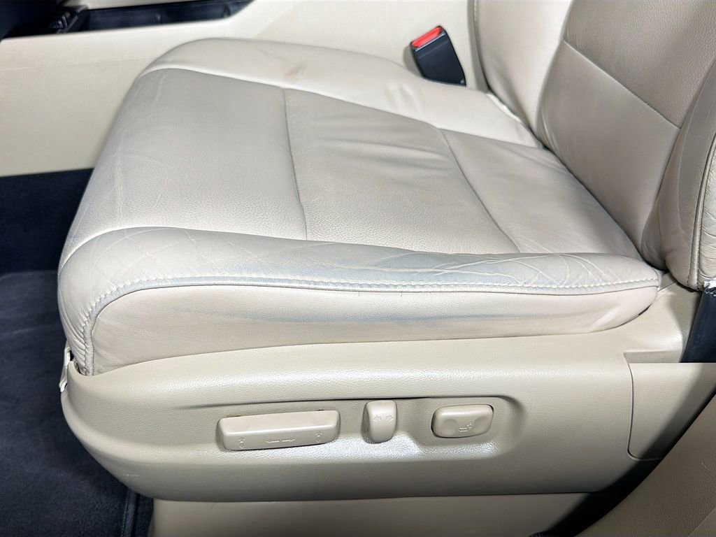 Used 2011 Honda Pilot Touring image 21