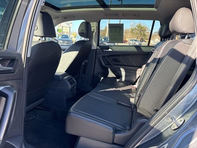 Used 2024 Volkswagen Tiguan SE image 27