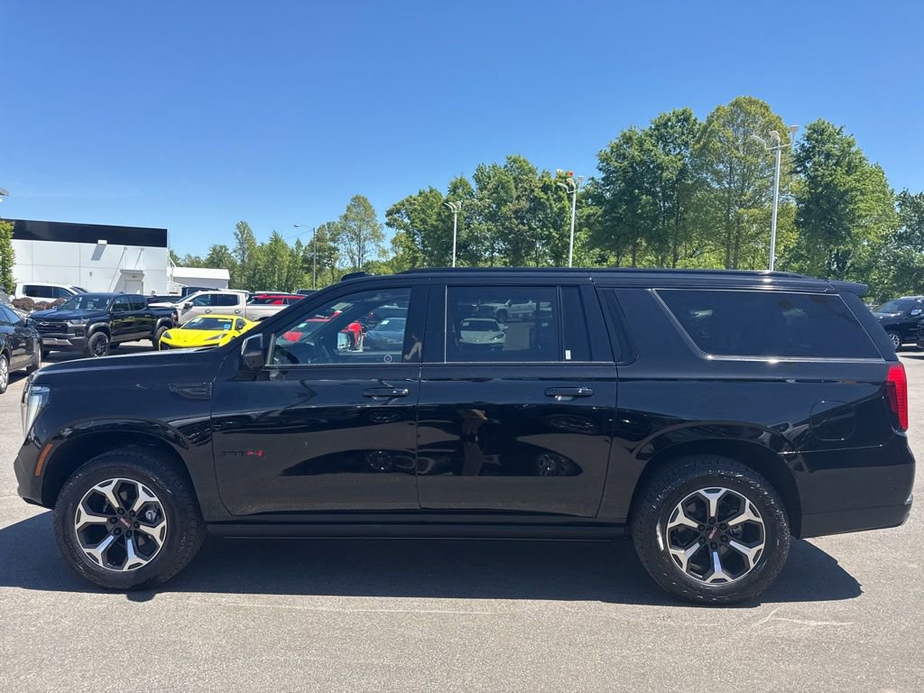 Used 2025 GMC Yukon XL AT4 Ultimate w/ LPO, AT4 Appearance Package AWD/4WD image 2