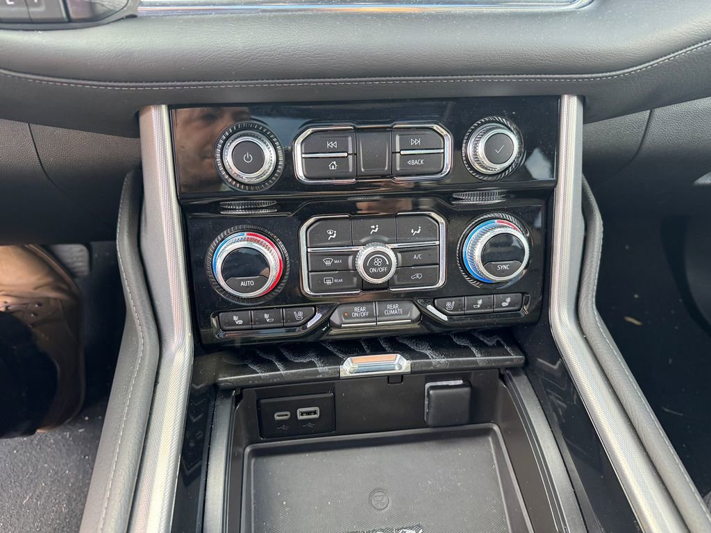 Used 2023 GMC Yukon Denali AWD/4WD image 21