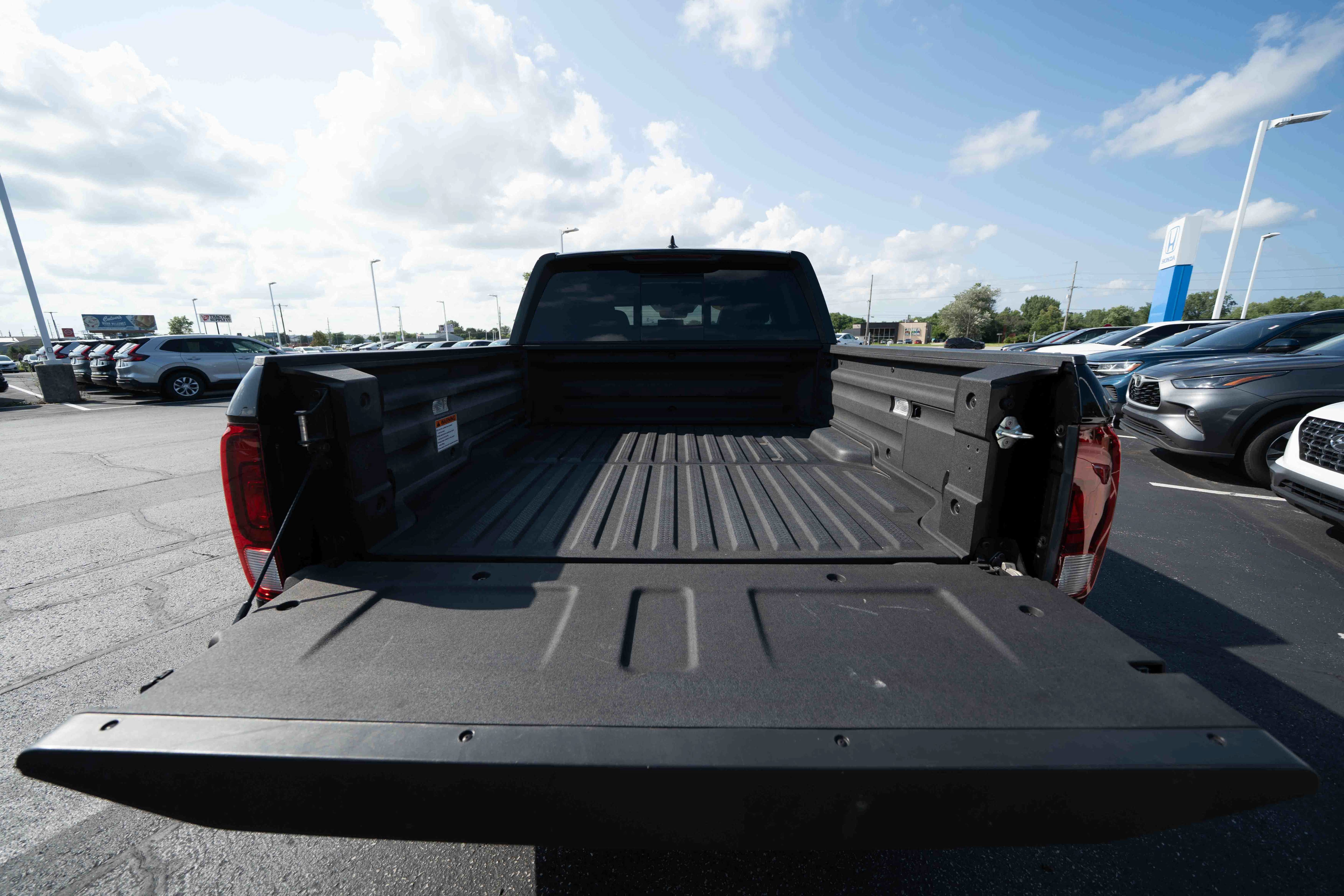 Certified 2025 Honda Ridgeline TrailSport image 27