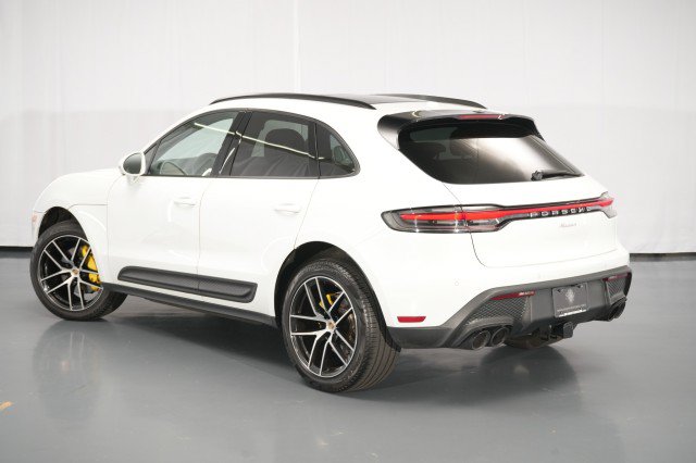 Used 2023 Porsche Macan AWD/4WD image 18