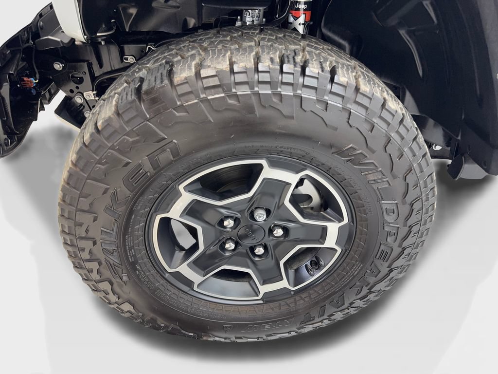 Used 2023 Jeep Gladiator Mojave w/ LED Lighting Group AWD/4WD image 80