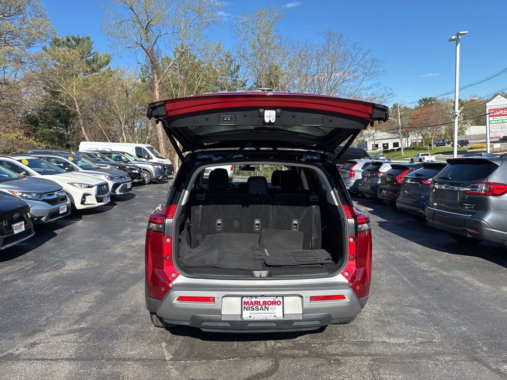 Certified 2023 Nissan Pathfinder SL AWD/4WD image 9