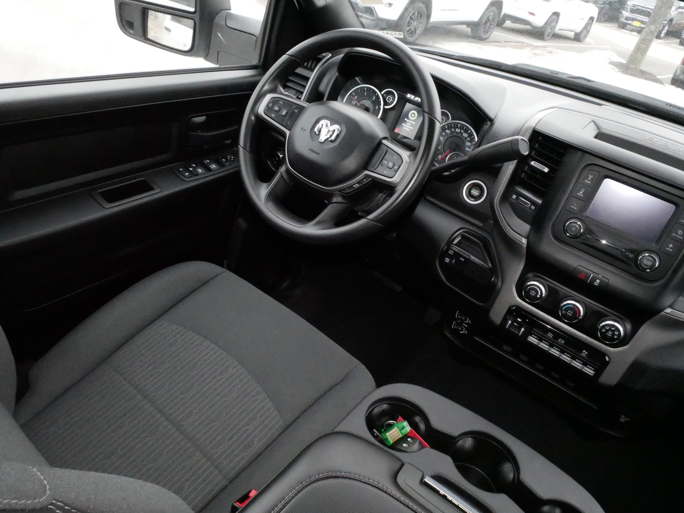 Used 2024 RAM 3500 Tradesman w/ Chrome Appearance Group image 9