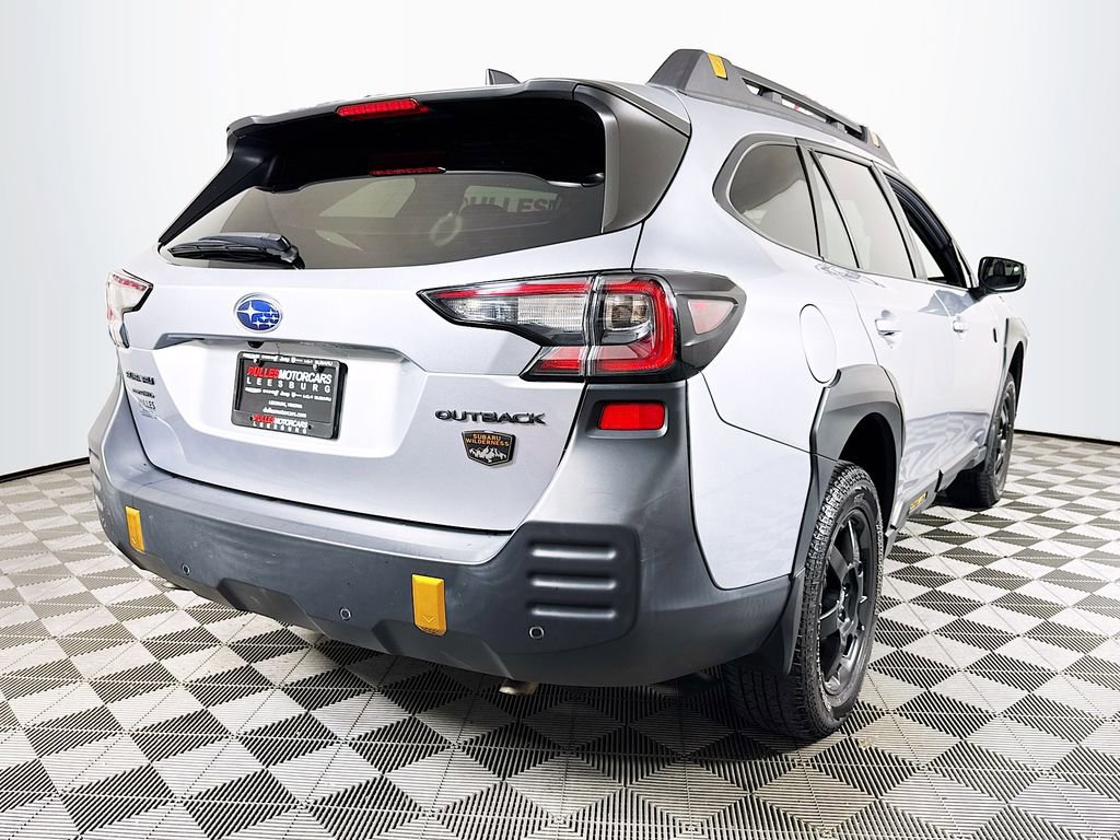 Used 2022 Subaru Outback Wilderness image 7