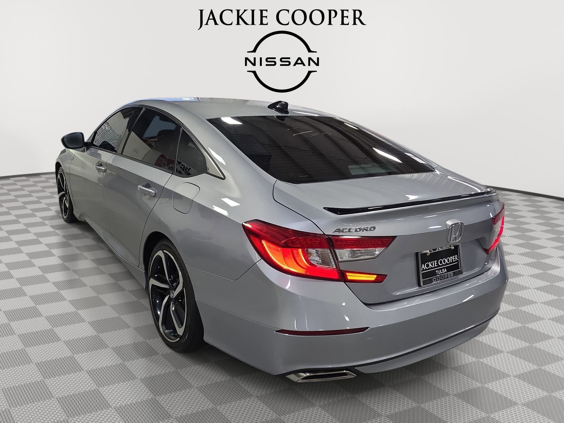 Used 2022 Honda Accord Sport image 7