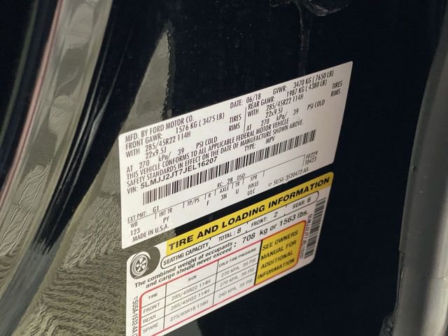 Used 2018 Lincoln Navigator Select AWD/4WD image 20