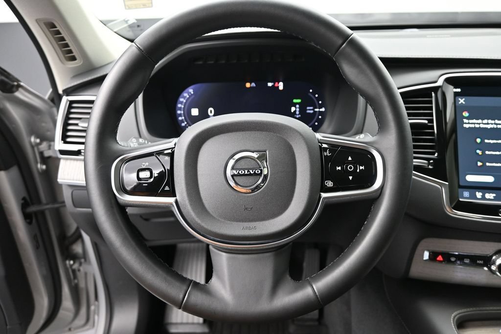 Used 2025 Volvo XC90 T8 Ultra w/ Protection Package Premier AWD/4WD image 11