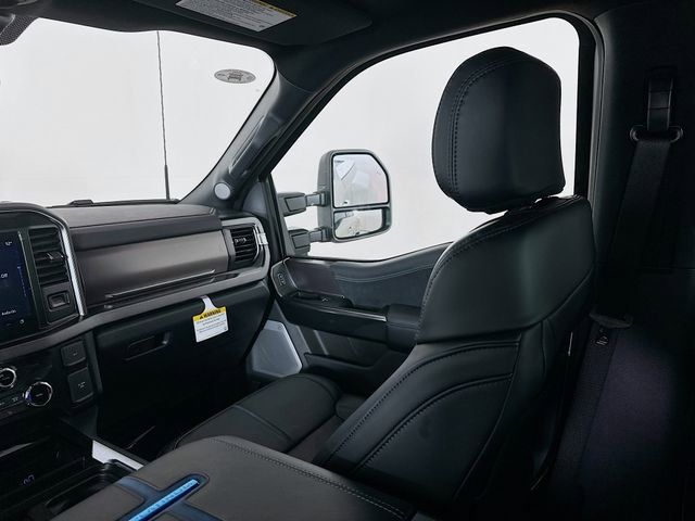 New 2026 Ford F450 Platinum w/ FX4 Off-Road Package image 25