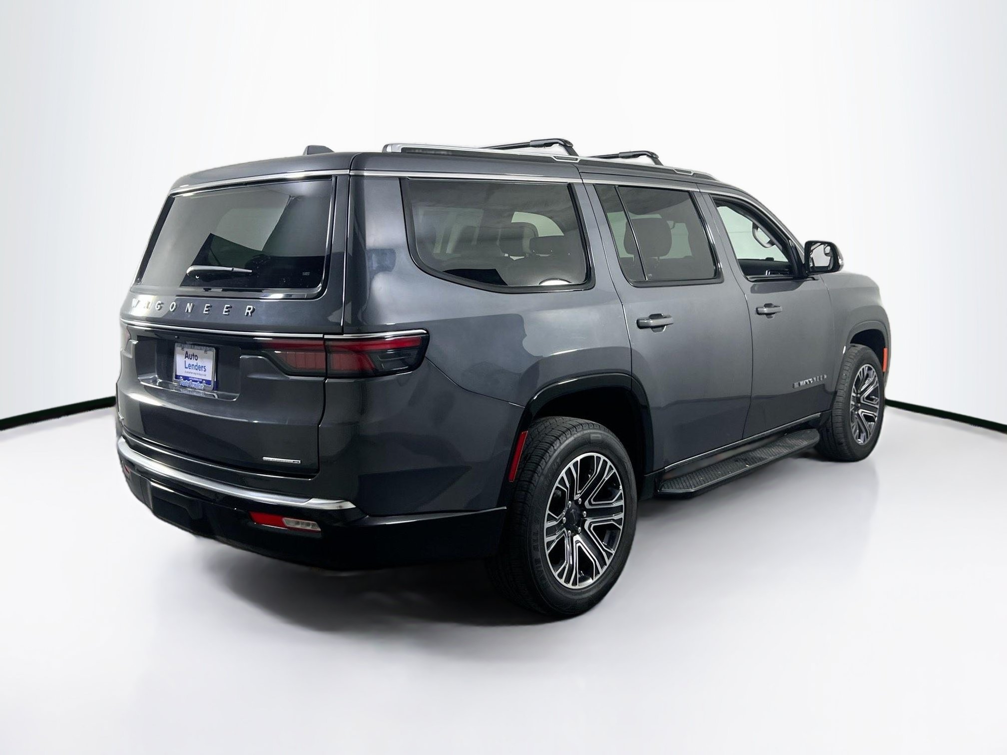 Used 2022 Jeep Wagoneer Series III AWD/4WD image 5
