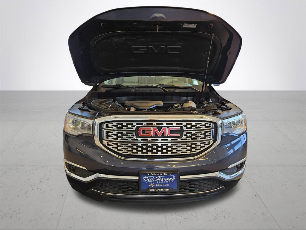 Used 2018 GMC Acadia Denali w/ LPO, Cargo Package image 4