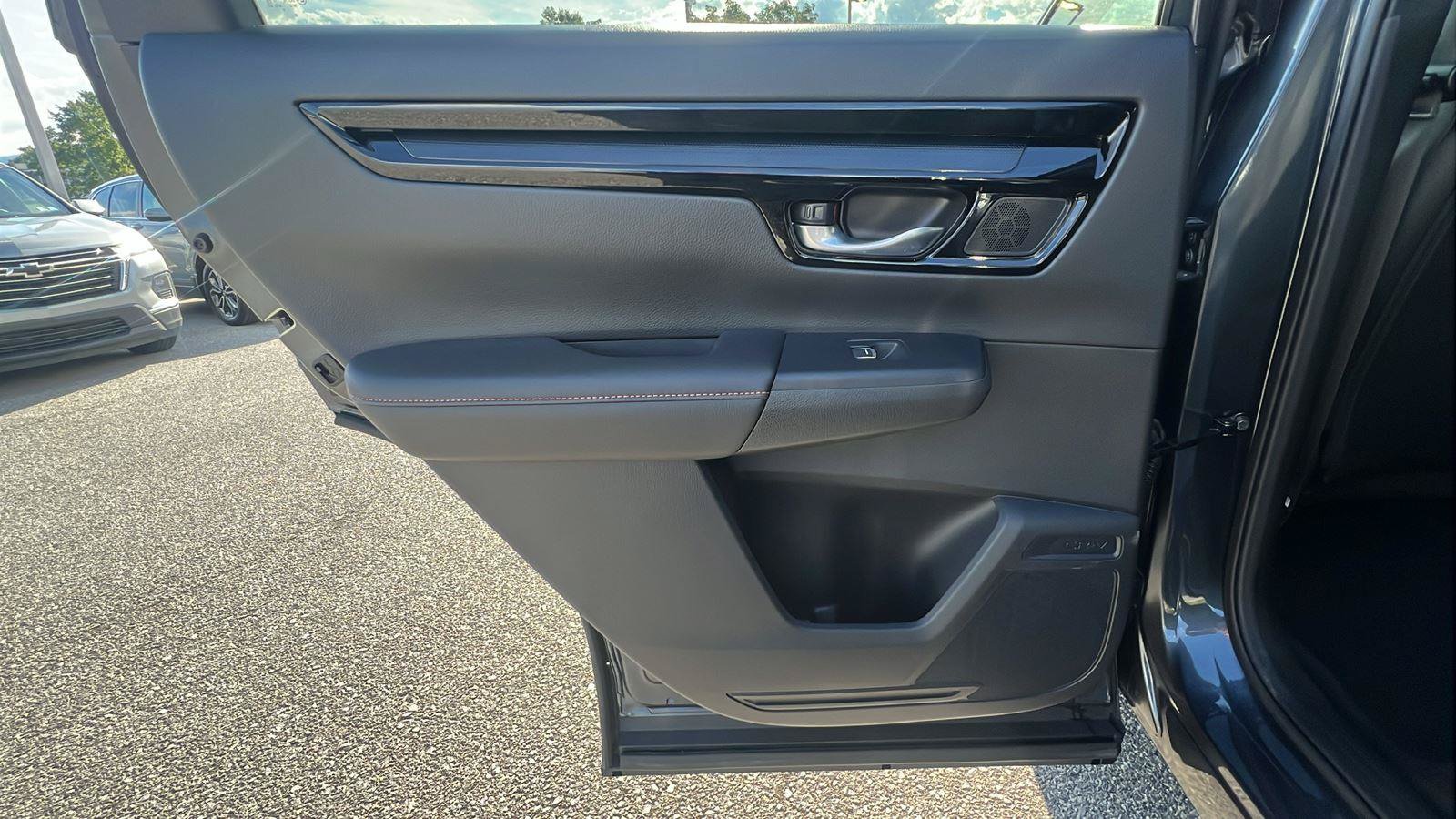 Used 2024 Honda CR-V Sport Touring image 17