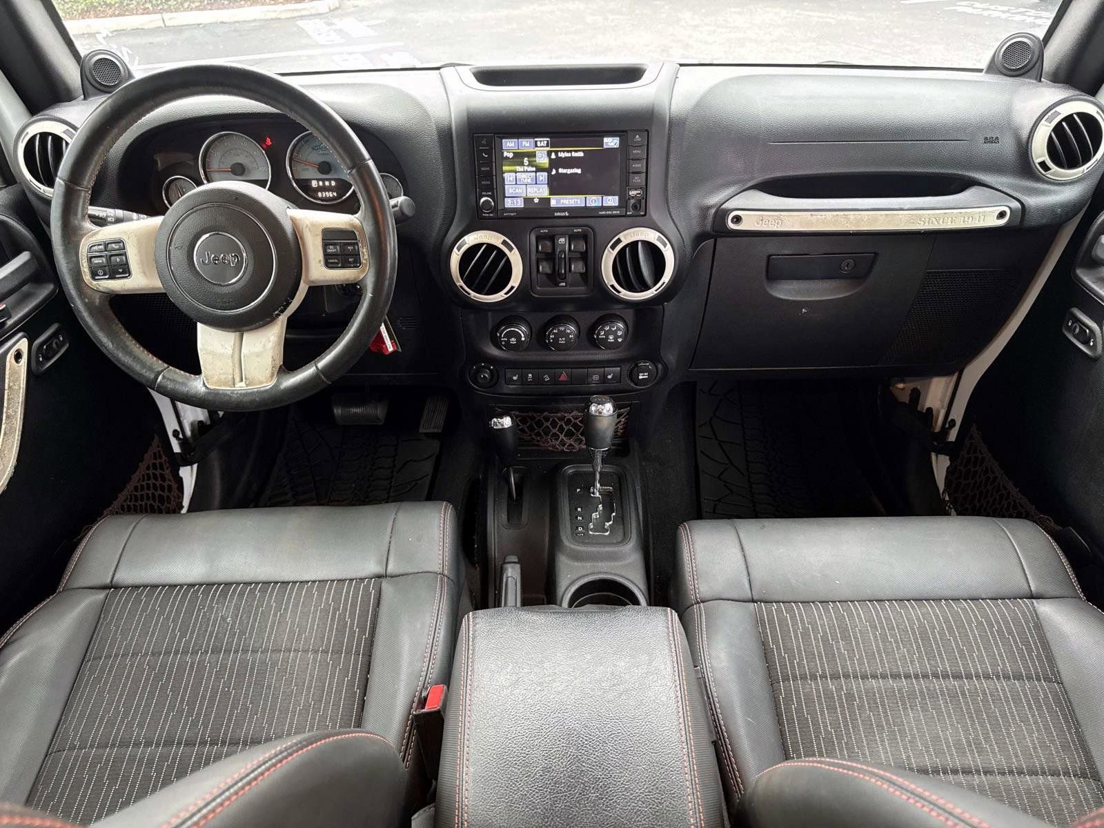 Used 2012 Jeep Wrangler Unlimited Sahara image 18