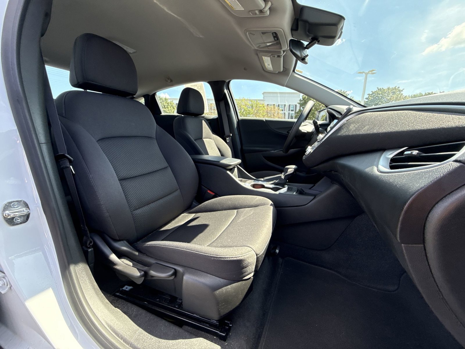 Used 2024 Chevrolet Malibu LS FWD image 24