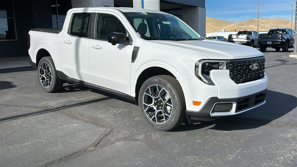 New 2025 Ford Maverick Lariat w/ 4K Tow Package image 1