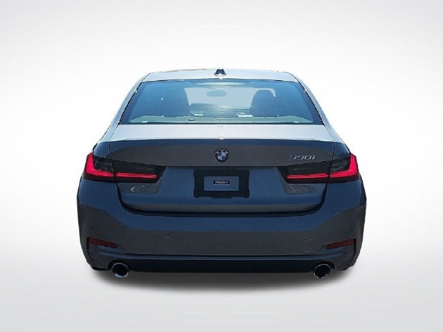 Used 2023 BMW 330i Sedan w/ Driving Assistance Package RWD image 6